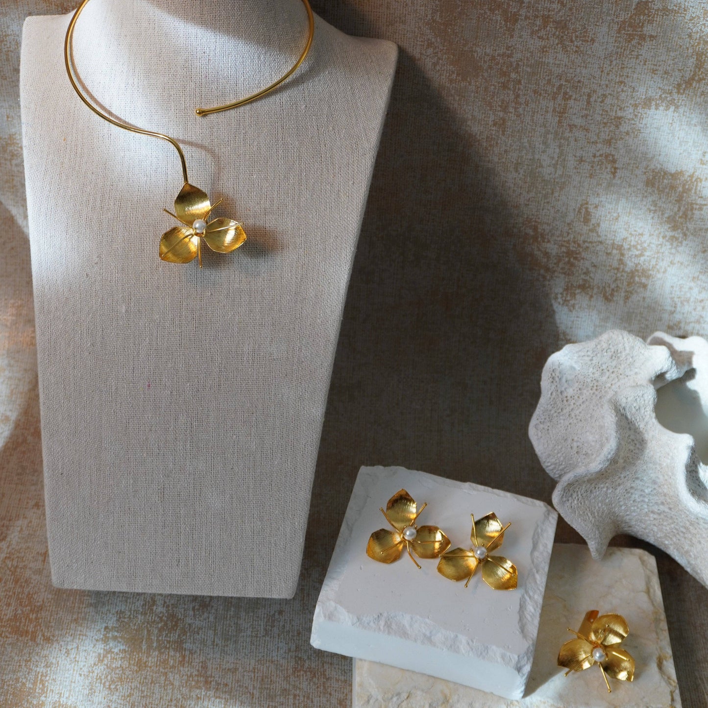 Pearl Flower Necklace