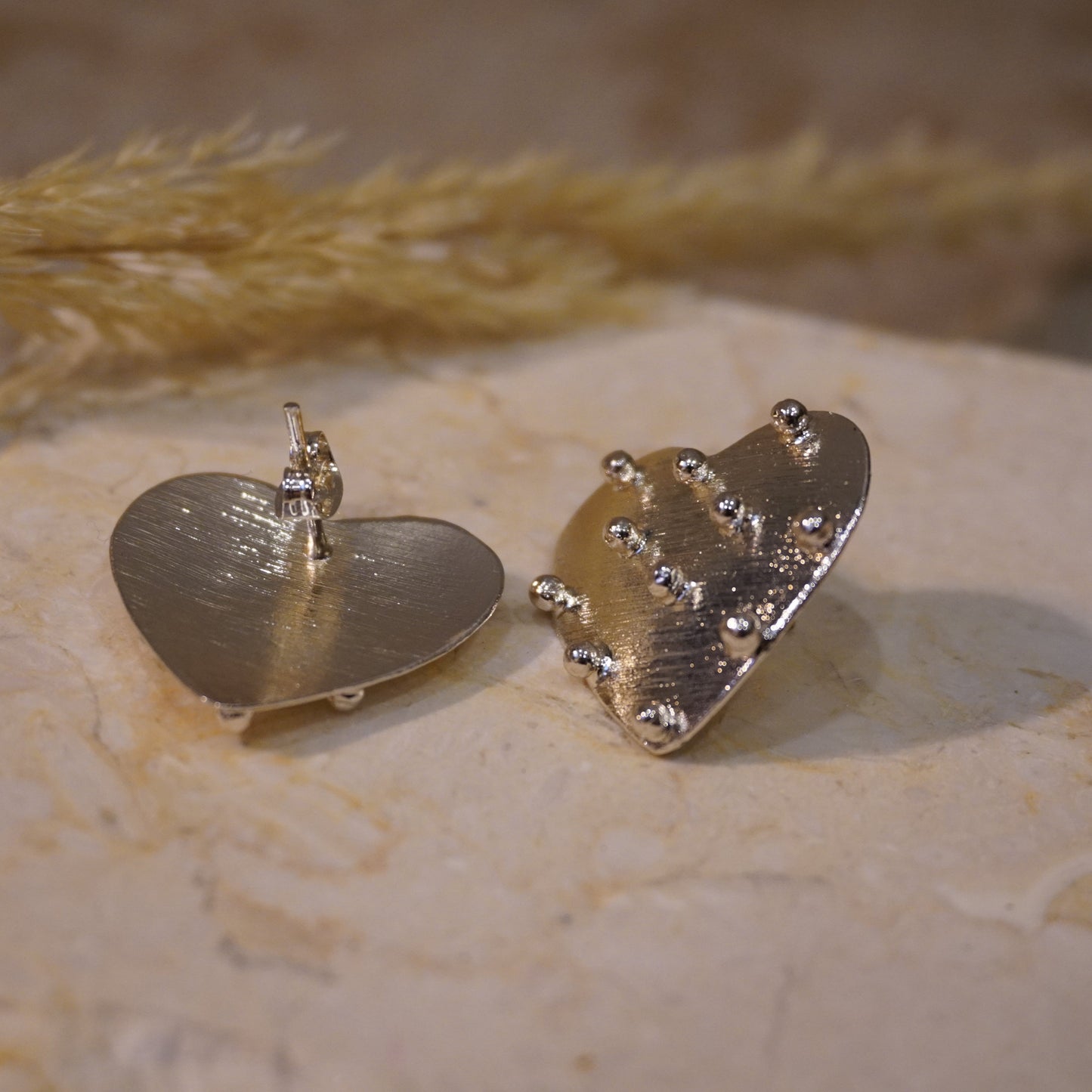 Amore Studs