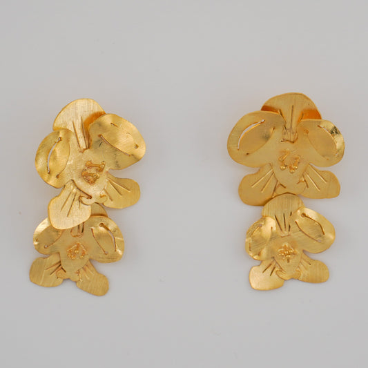 Cattleya Studs