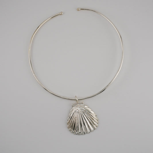 Orilla Seashell Choker
