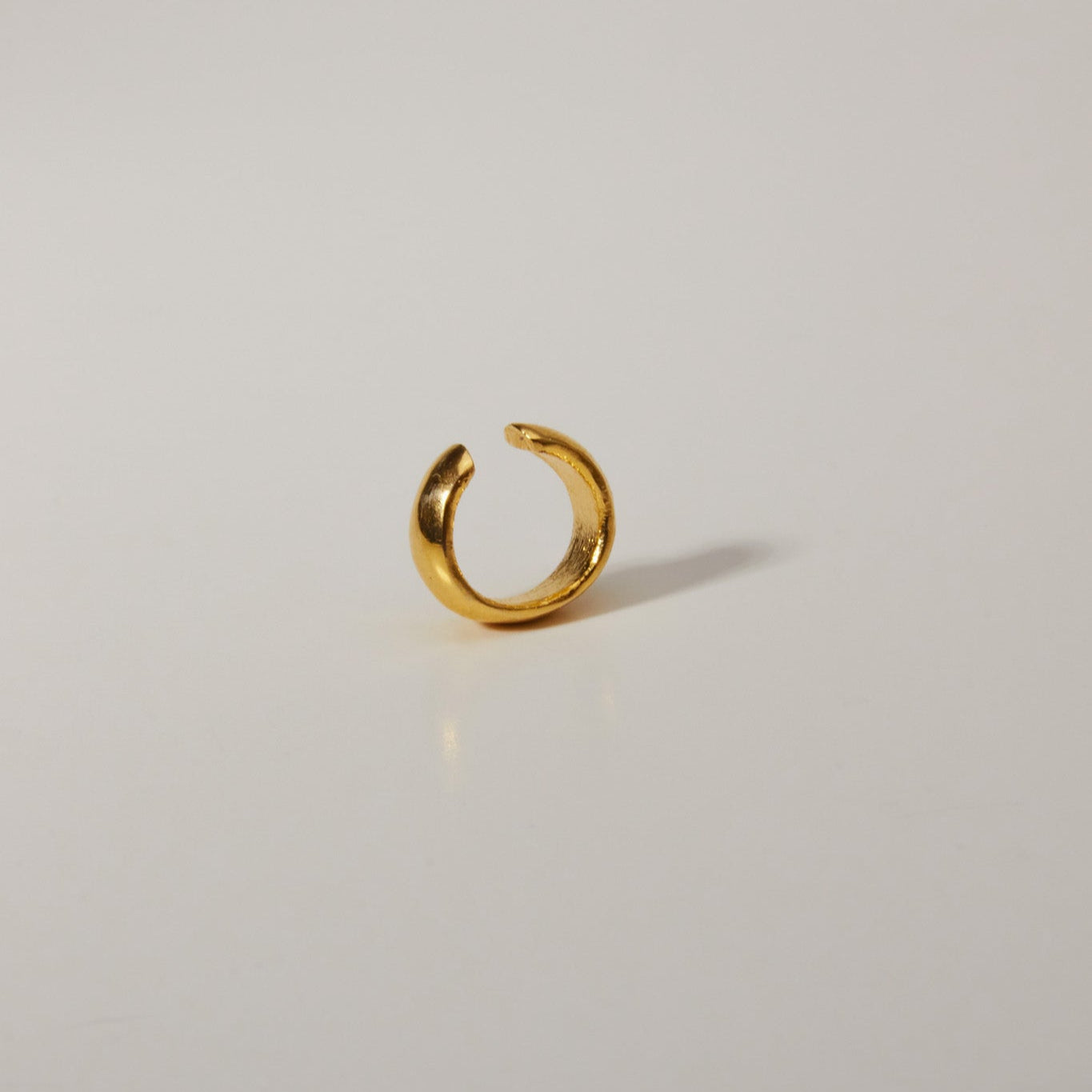 Linea Ear Cuff