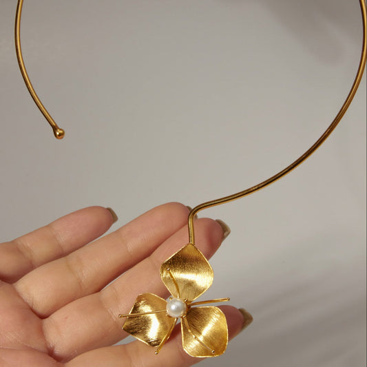 Pearl Flower Necklace