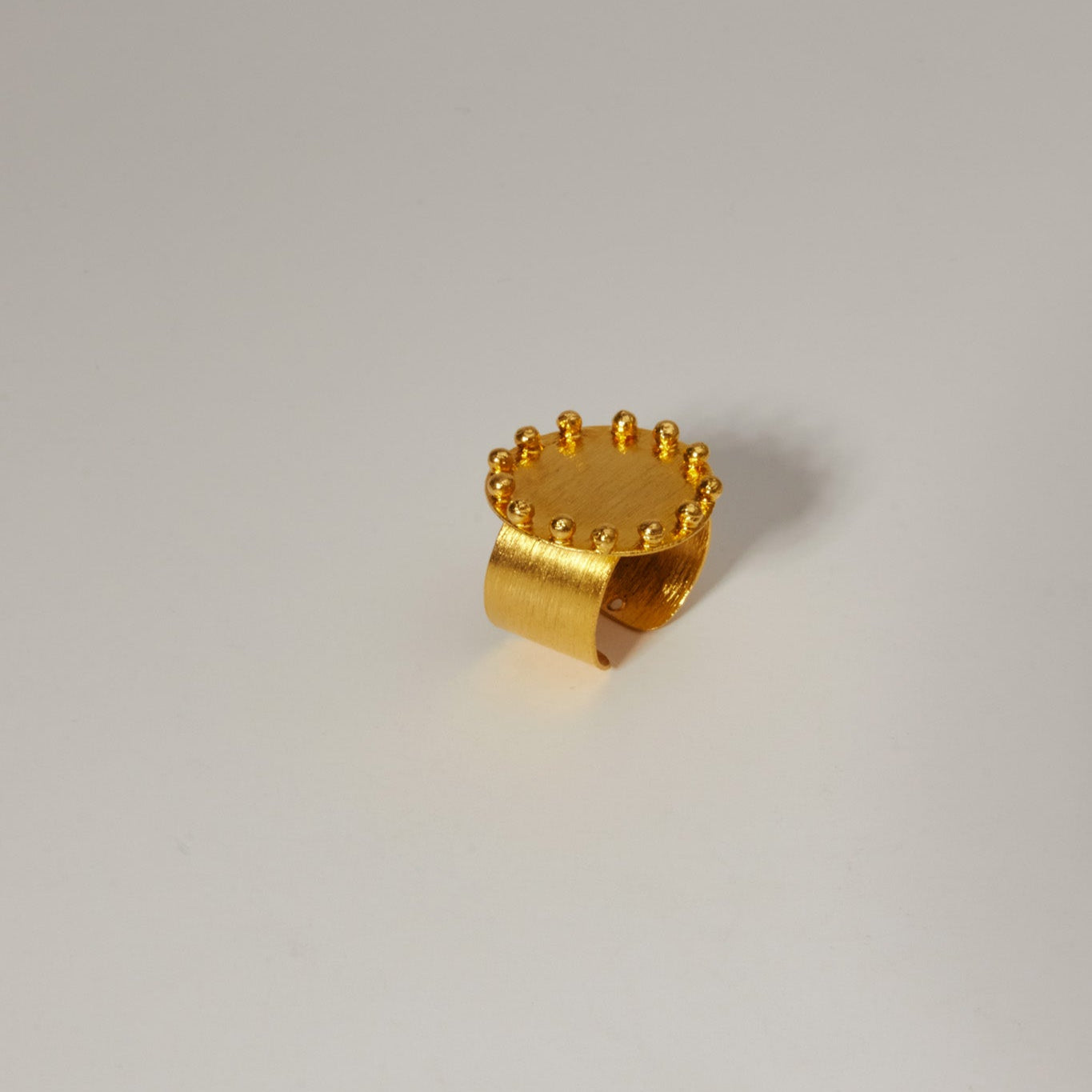 Circles ring