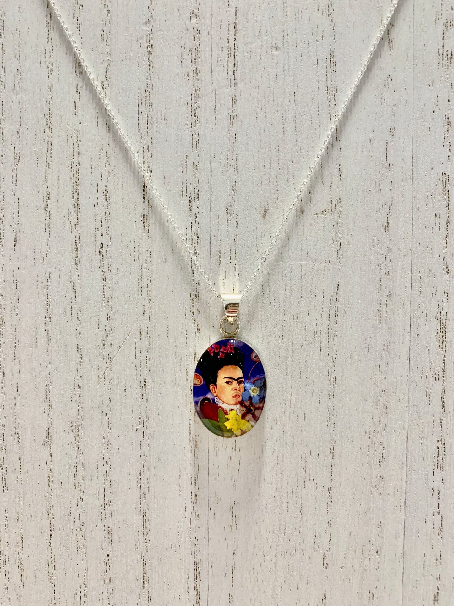 Frida Pendant Necklace